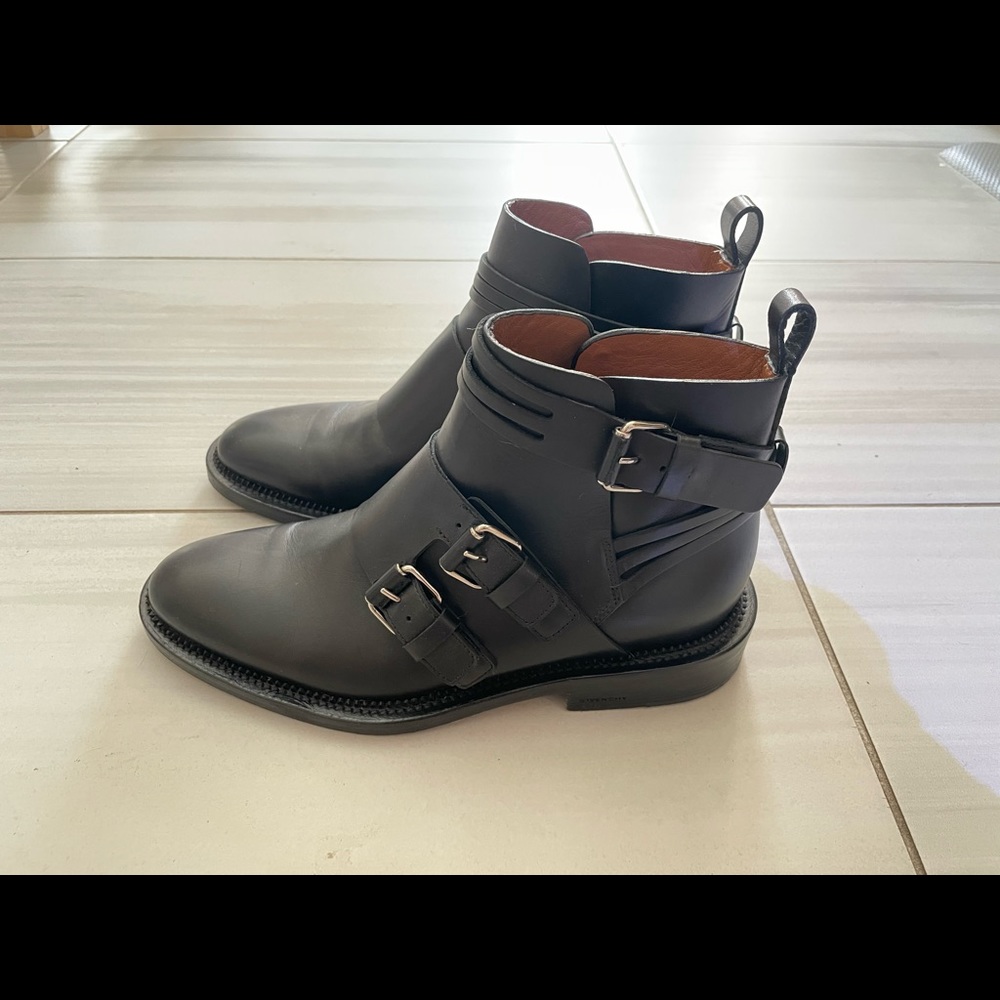 Givenchy black leather ankle boots 36.5